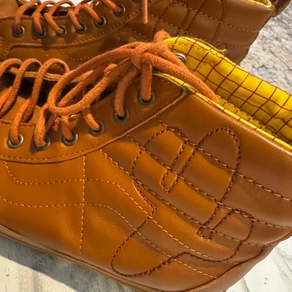 Toy Story Vans Men's  Woody - Picture 7 of 8